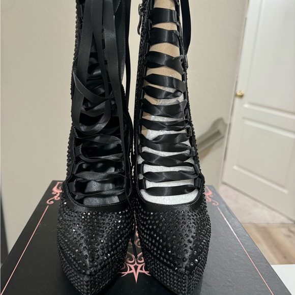 Rhinestones Lace Up Platform Booties Size 7 - Picture 12 of 16